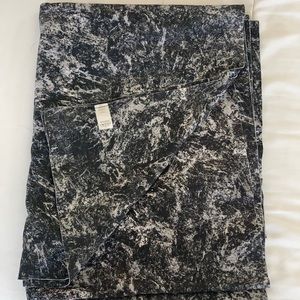 Lulu lemon yoga mat towel